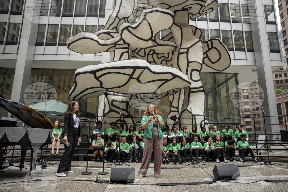 Sing for Hope Pianos New York City 2025, Pianos on the Plaza