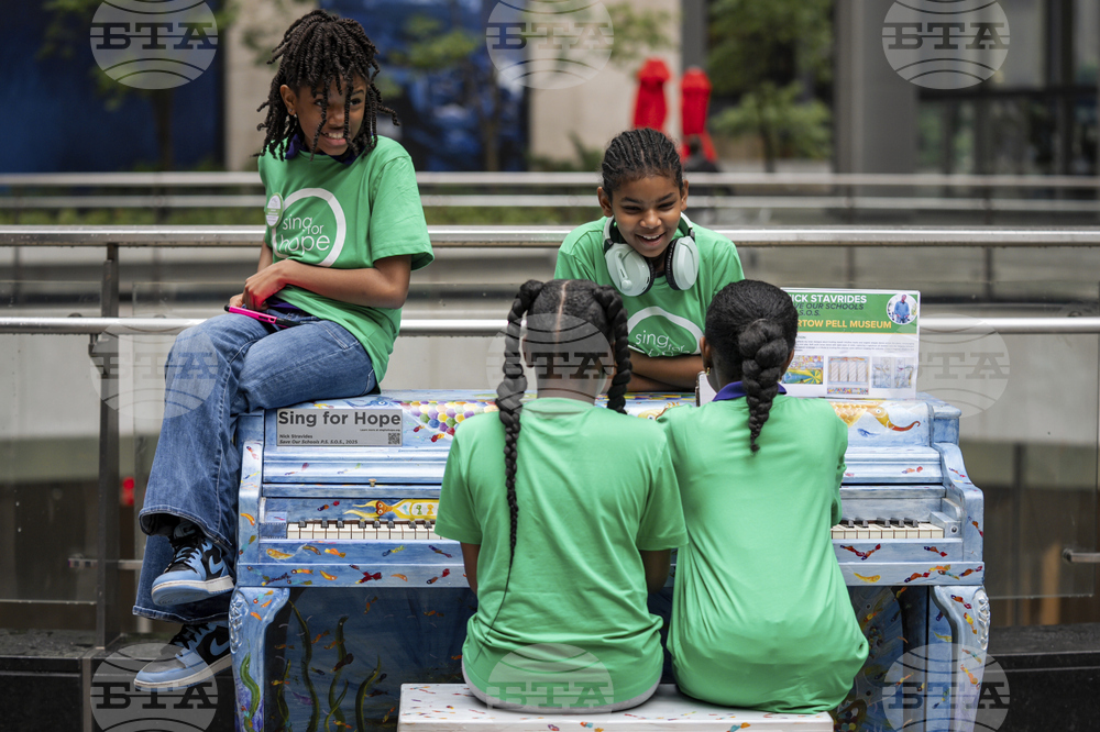 Sing for Hope Pianos New York City 2025, Pianos on the Plaza