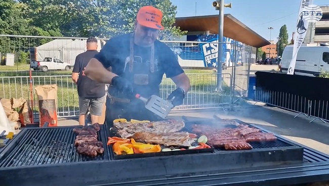 Най-големият фестивал за барбекю в Европа бе открит в Букурещ