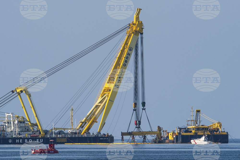 Italy Yacht Recovering