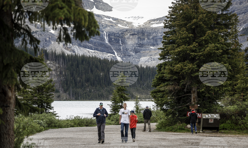 Canada-Rock-Slide