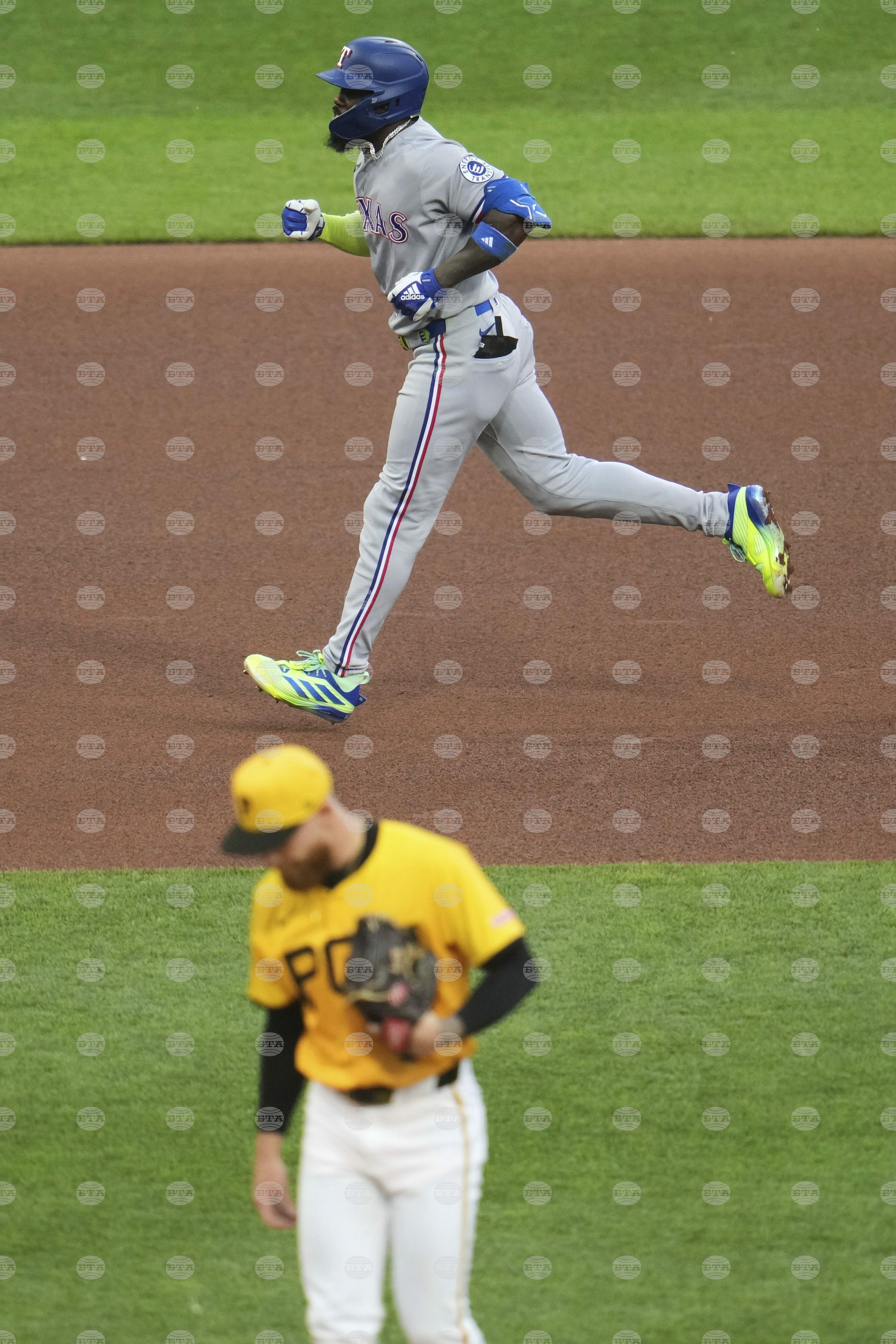 Rangers Pirates Baseball