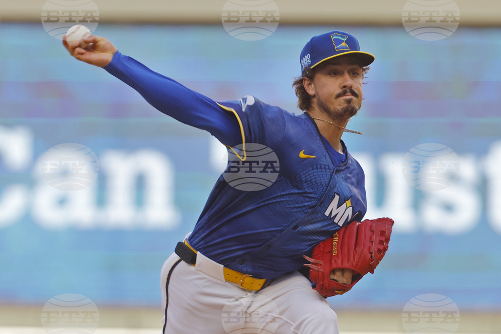 Brewers Twins Baseball