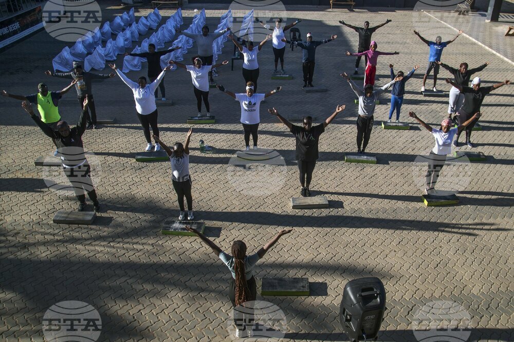 Zimbabwe Township Yoga
