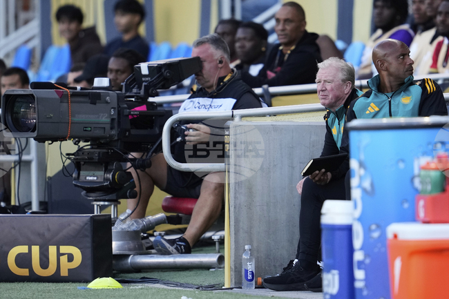 Стив Макларън подаде оставка като селекционер на националния отбор по футбол на Ямайка