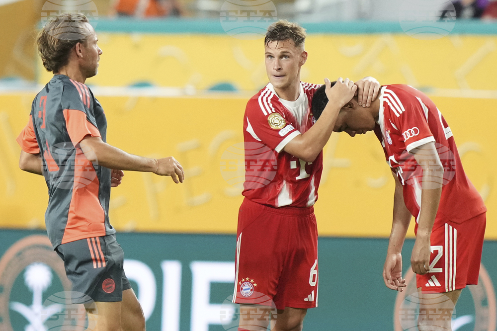 Мачът с Кьолн идва твърде рано за Йозуа Кимих и Джамал Мусиала, казва треньорът на Байерн Венсан Компани