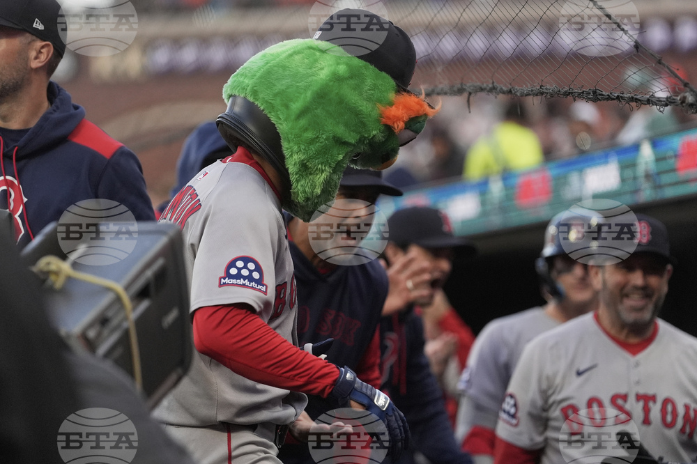 Red Sox Giants Baseball