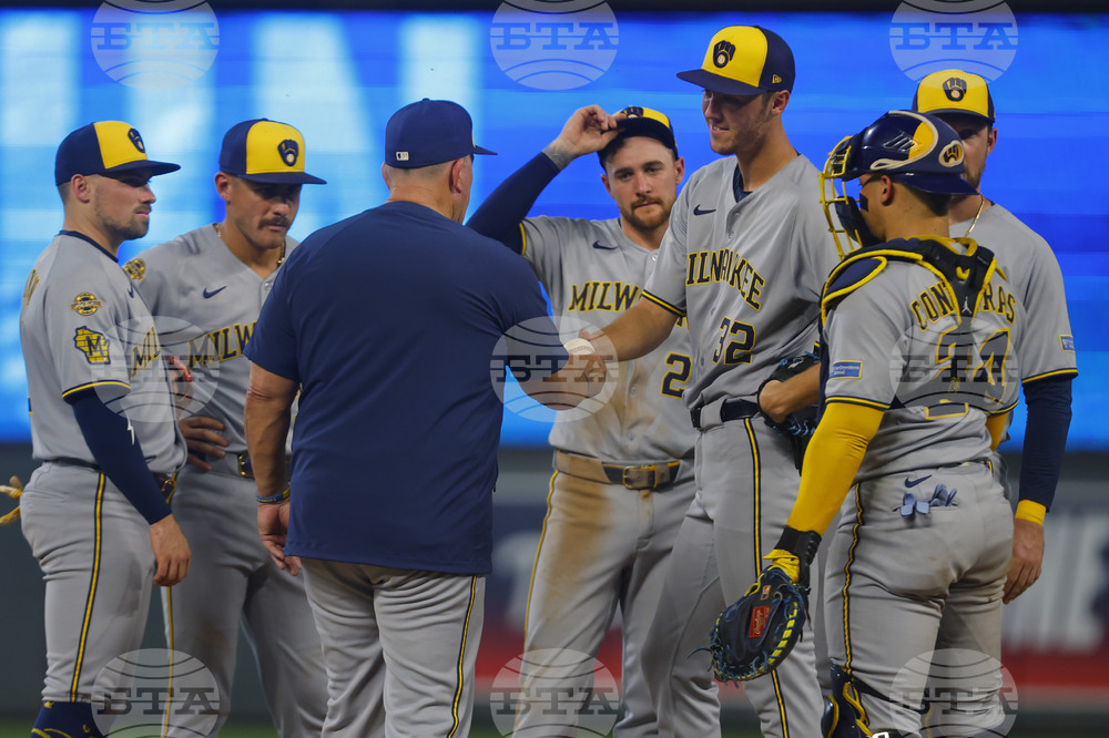 Brewers Twins Baseball