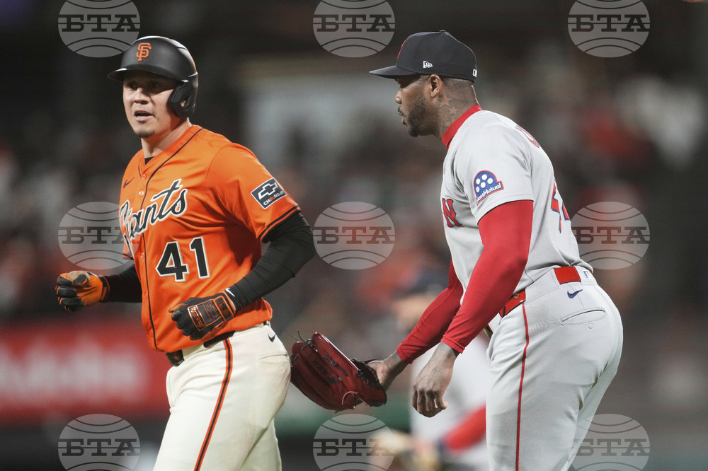 Red Sox Giants Baseball
