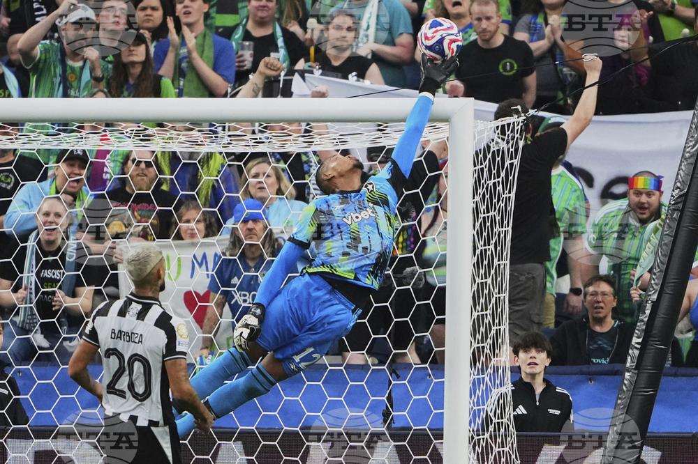 CWC Club World Cup Soccer Photo Gallery
