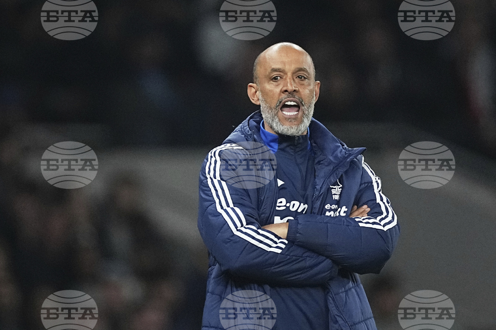 Мениджърът на Нотингам Форест Нуно Еспирито Санто потвърди, че може да напусне клуба