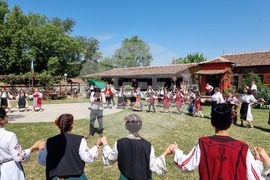 Село Генерал Инзово - Фестивал на носията и традициите