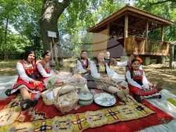 Село Генерал Инзово - Фестивал на носията и традициите