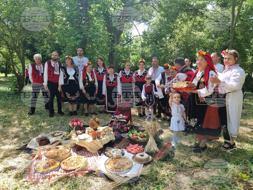 Село Генерал Инзово - Фестивал на носията и традициите
