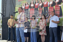 Село Доспей - фолклорен фестивал “Доспей пее и танцува, и на билки се любува”