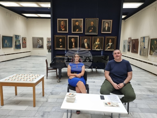 В Пазарджик представиха „Молекули любов“ – новата поетична книга на Гергана Куртакова