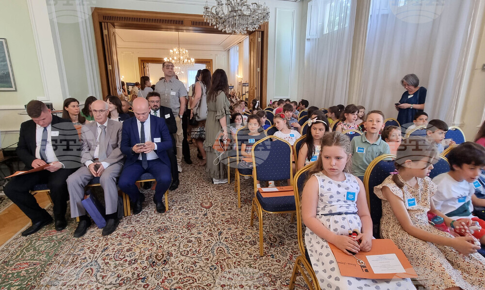 Bulgarian Embassy Opens Reading Contest "Az Buki Vedi" in London
