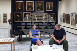 Пазарджик - Гергана Куртакова - "Молекули любов" - книга