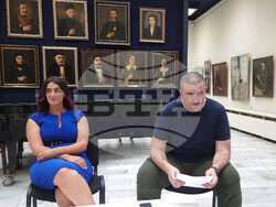 Пазарджик - Гергана Куртакова - "Молекули любов" - книга