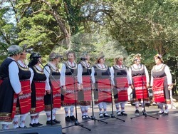 Село Баня - "По Еньовден на събор край Тунджа" - празник