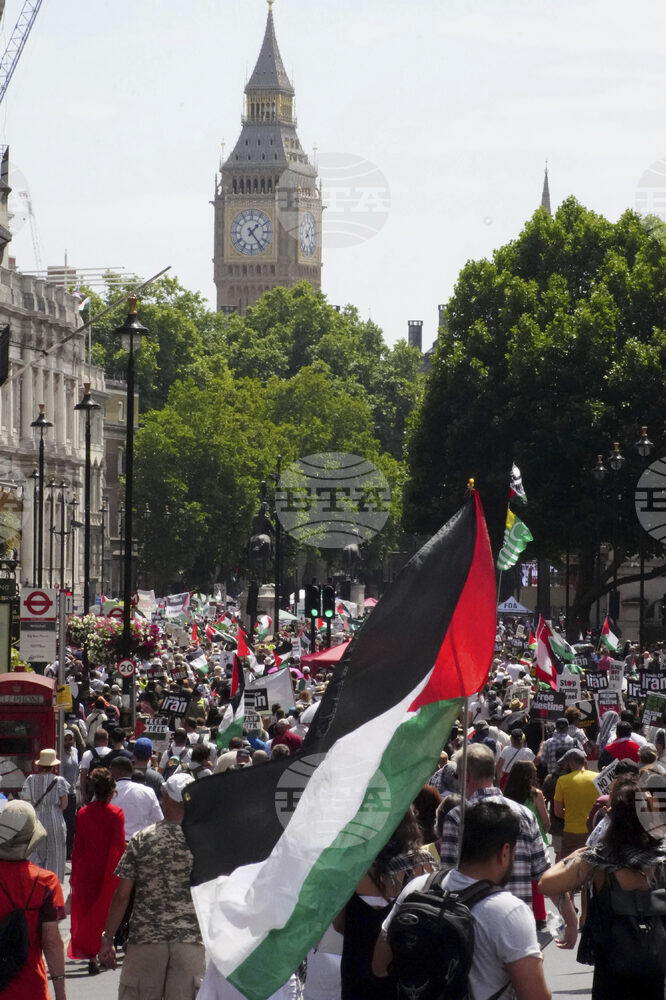Десетки хиляди демонстранти излязоха на демонстрация Лондон в подкрепа на палестинците от Газа