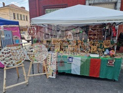 Троян - село Черни Осъм - празник „Чукан боб с коприва и хоро се извива“