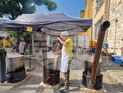 Троян - село Черни Осъм - празник „Чукан боб с коприва и хоро се извива“