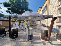 Троян - село Черни Осъм - празник „Чукан боб с коприва и хоро се извива“