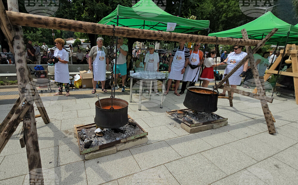 Тетевен - Празник на тетевенската саламура и ракия