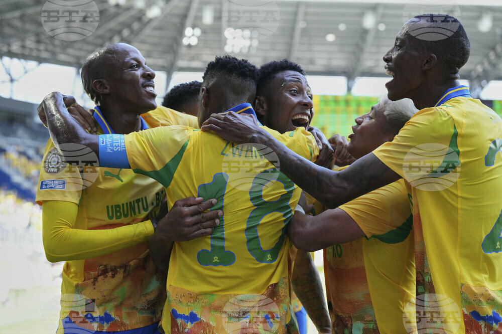 CWC Mamelodi Sundowns Borussia Dortmund Soccer