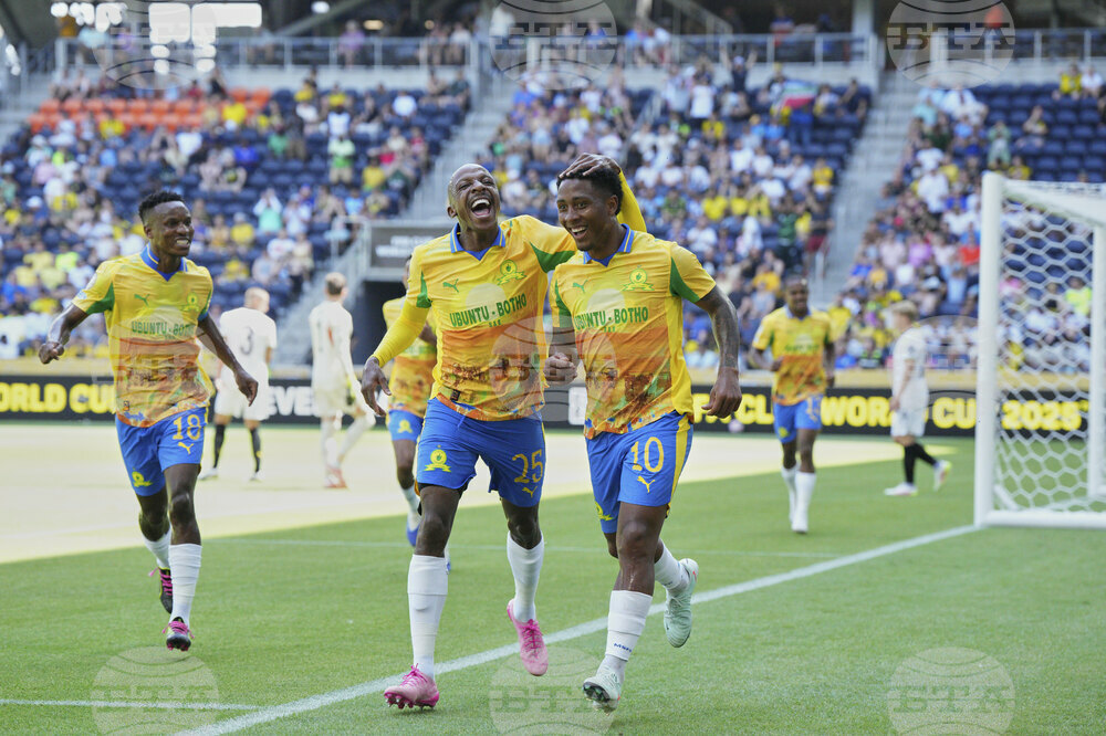 CWC Mamelodi Sundowns Borussia Dortmund Soccer