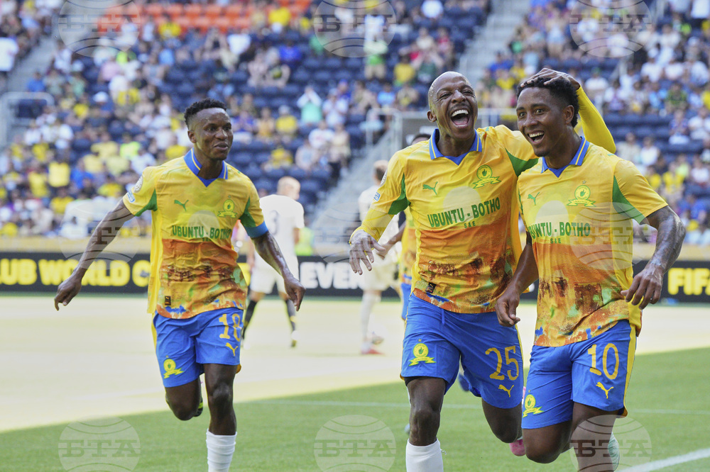 CWC Mamelodi Sundowns Borussia Dortmund Soccer