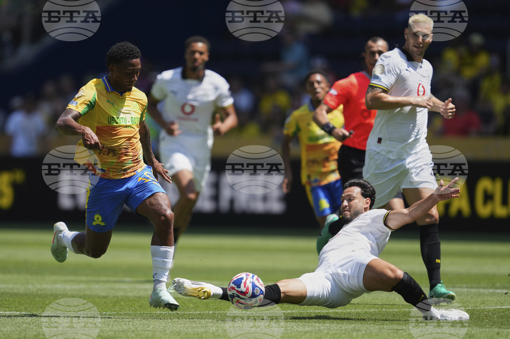CWC Mamelodi Sundowns Borussia Dortmund Soccer