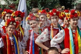 Румъния - Букурещ - „Музика и традиции“ - фестивал - народни носии
