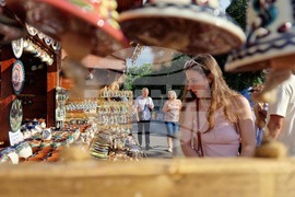Румъния - Букурещ - „Музика и традиции“ - фестивал - народни носии