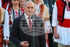 Несебър - Румен Радев - Фолклорен танцов ансамбъл "Отец Паисий" - Почетен знак