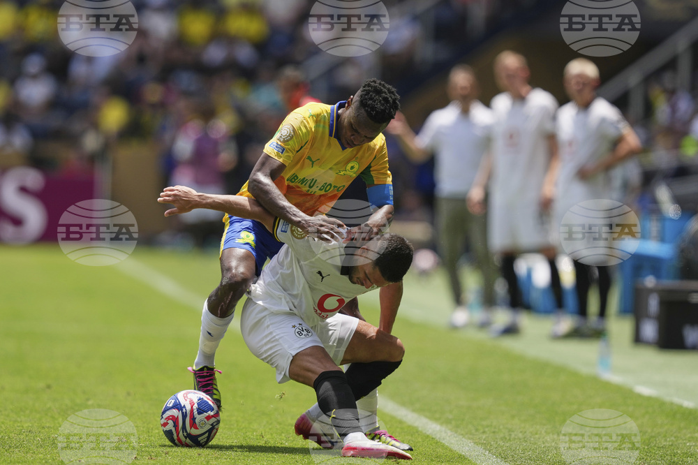 CWC Mamelodi Sundowns Borussia Dortmund Soccer