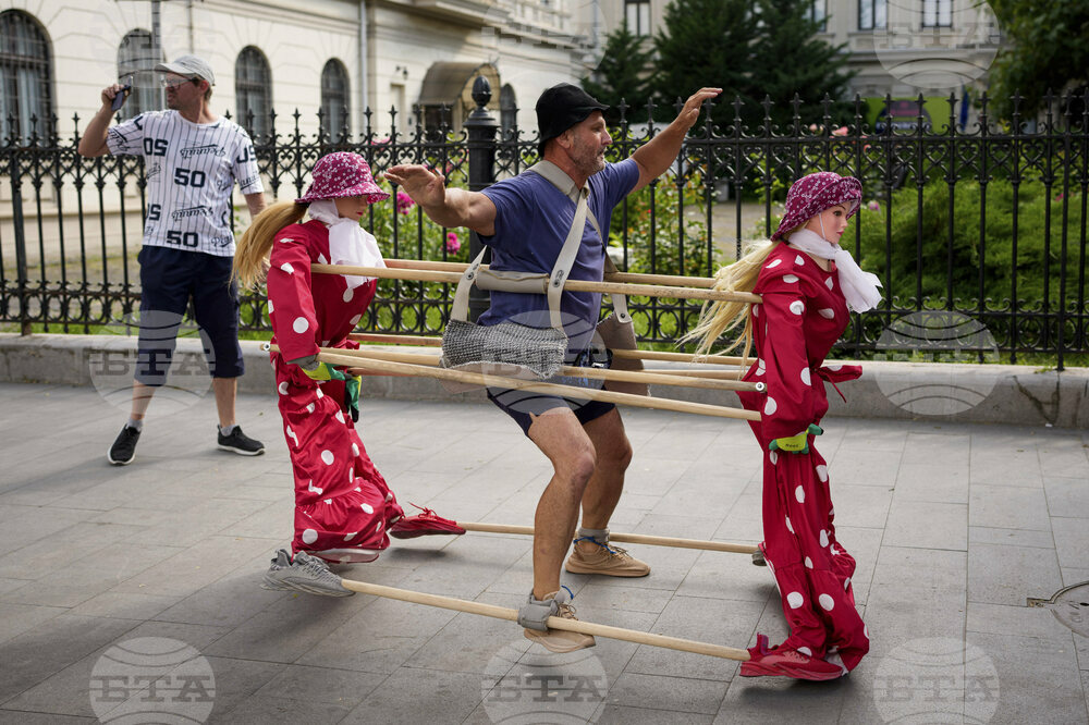 Romania National Outfits Parade