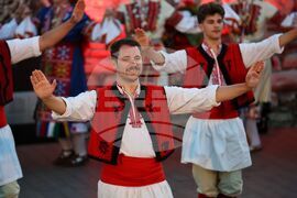 Несебър - Фолклорен танцов ансамбъл "Отец Паисий" - концерт