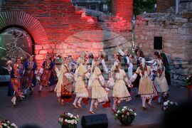 Несебър - Фолклорен танцов ансамбъл "Отец Паисий" - концерт