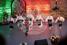 Несебър - Фолклорен танцов ансамбъл "Отец Паисий" - концерт