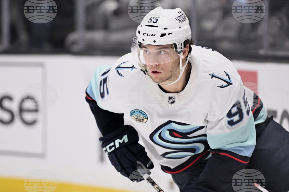 Kraken Blackhawks Trade Hockey