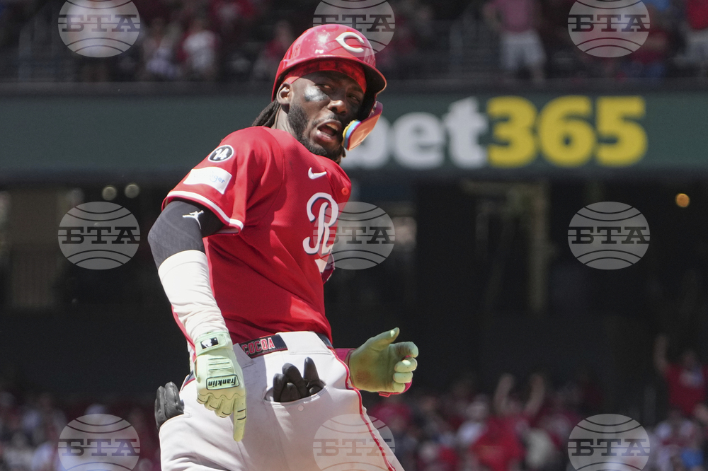 Reds Cardinals Baseball
