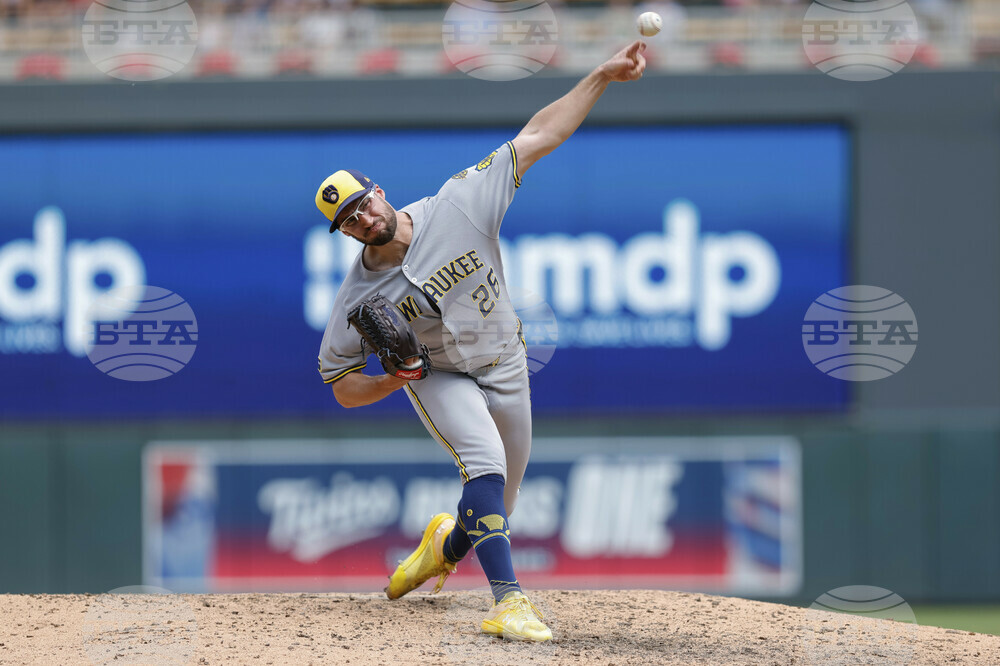 Brewers Twins Baseball