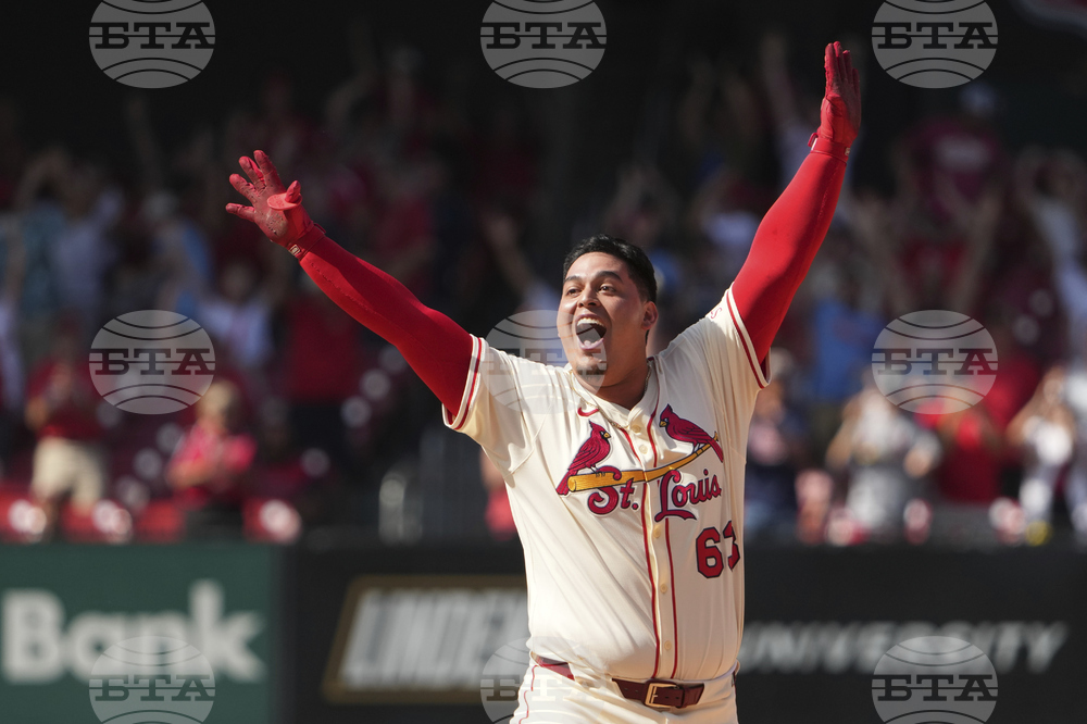 Reds Cardinals Baseball