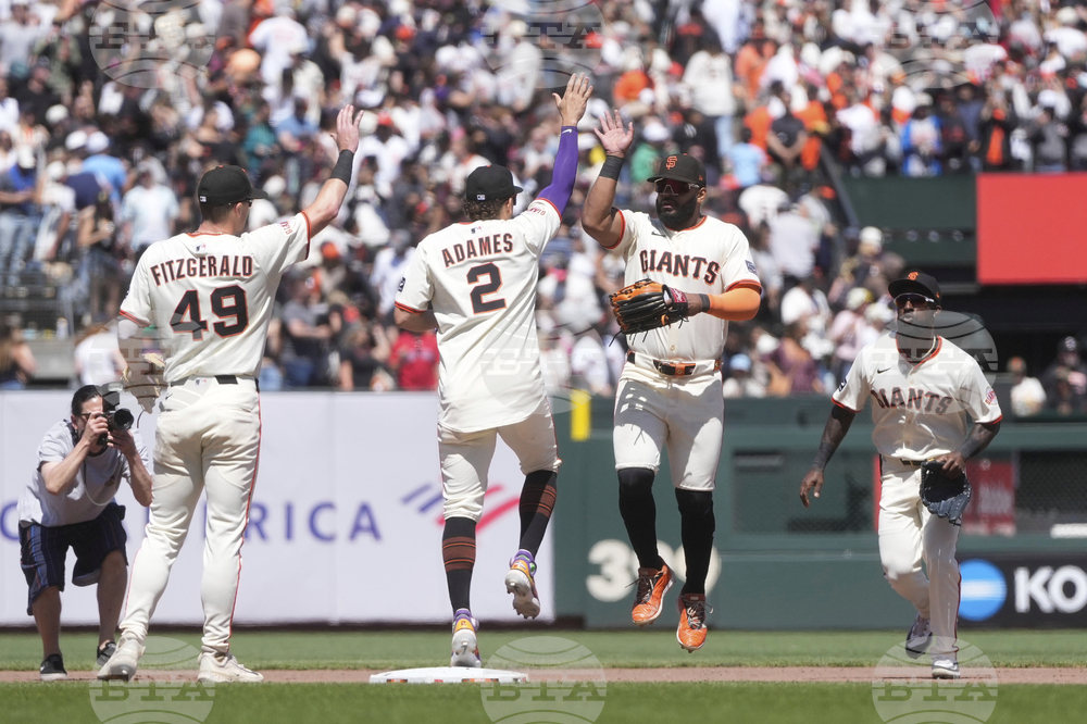 Red Sox Giants Baseball