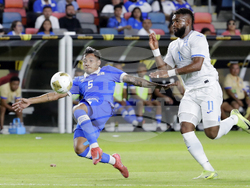 APTOPIX Gold Cup Honduras El Salvador Soccer