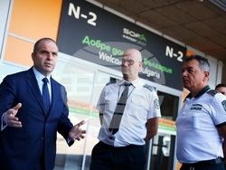 Летище "Васил Левски" София - Гроздан Караджов - среща