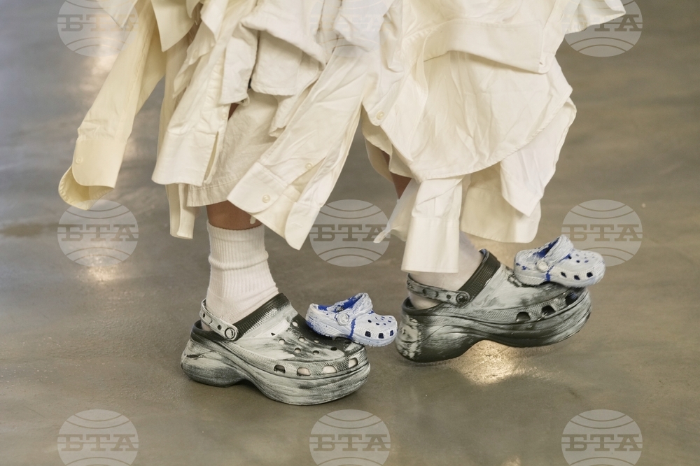 Italy Fashion S/S 26 Simon Cracker
