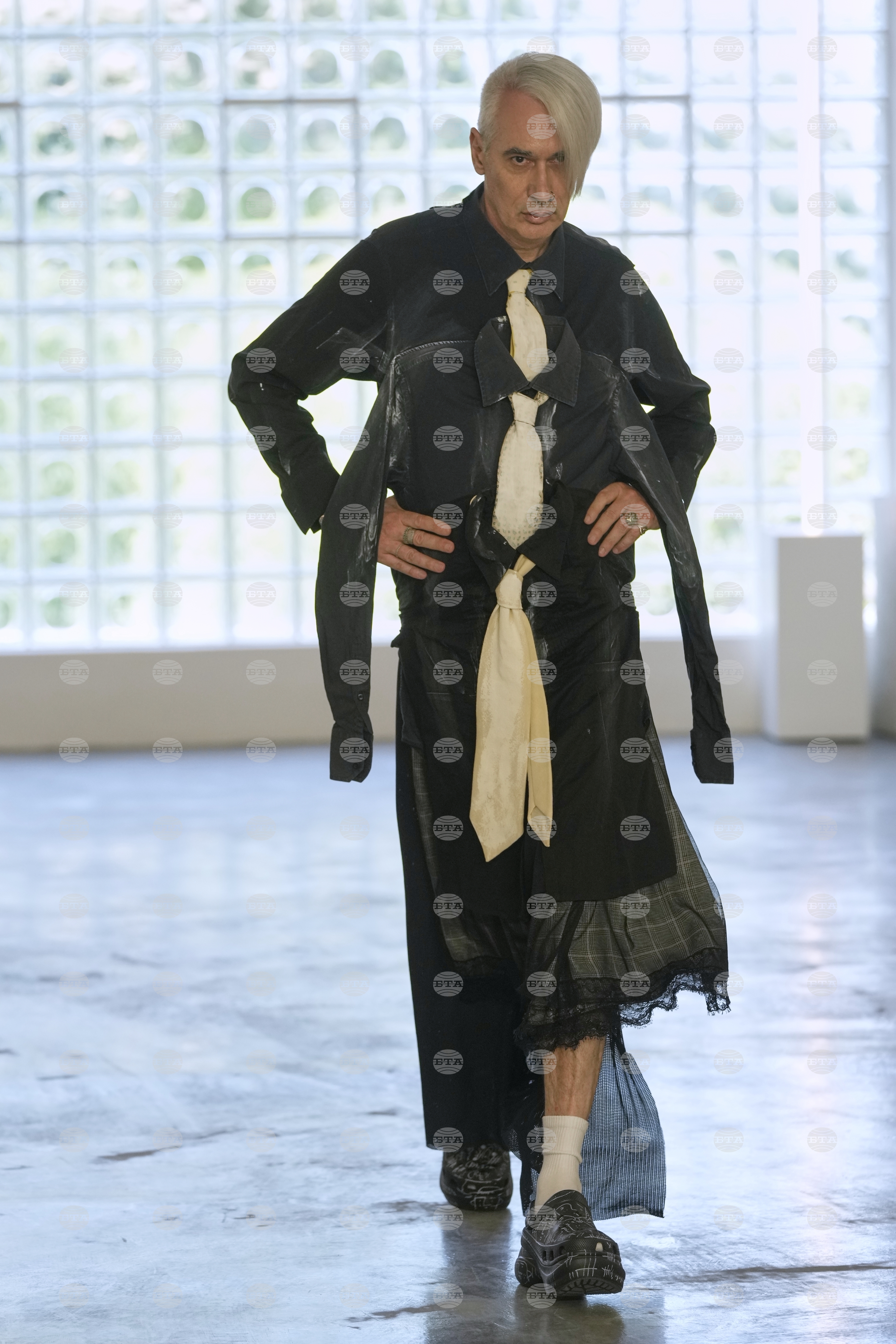 Italy Fashion S/S 26 Simon Cracker
